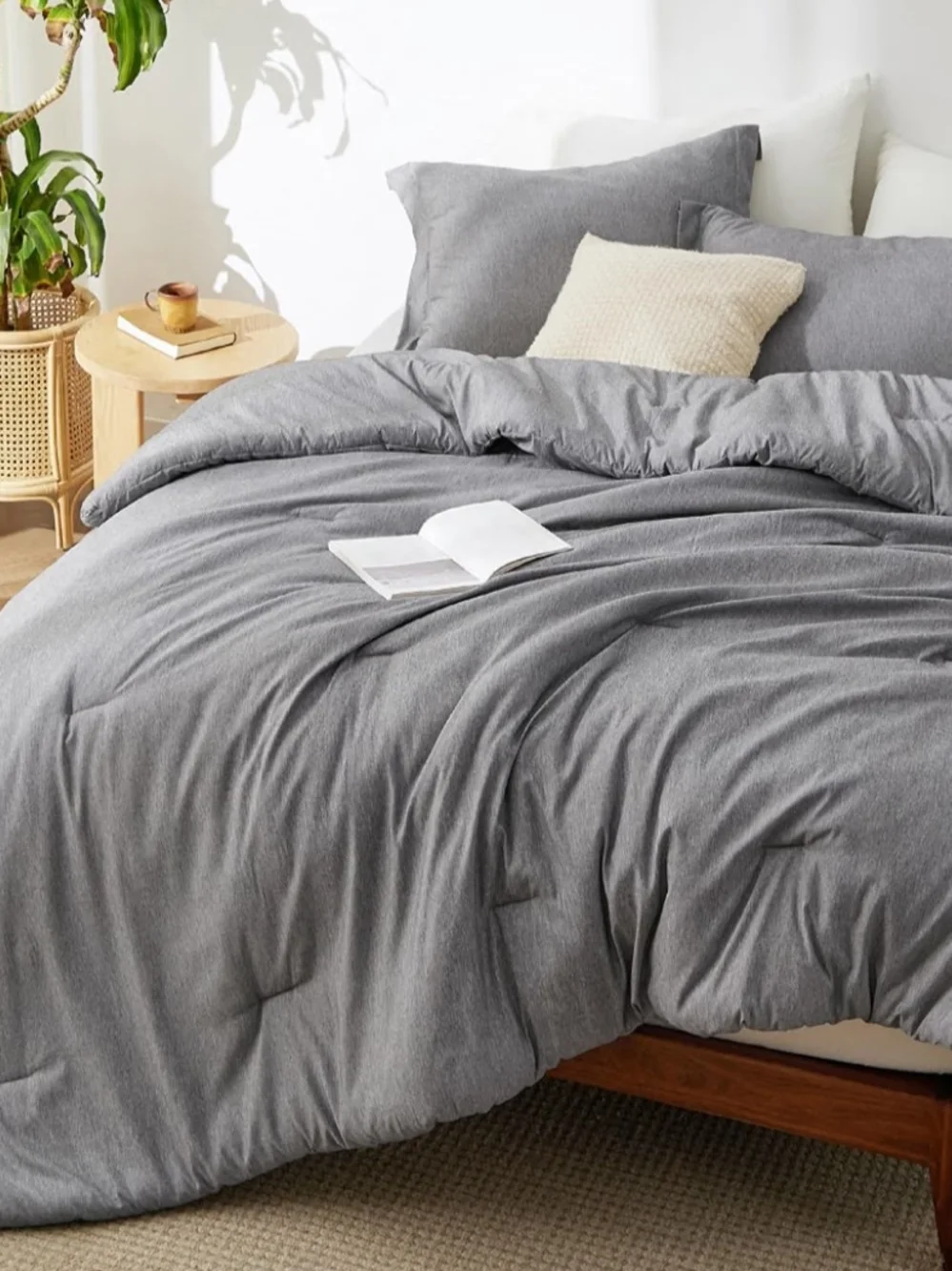 Soft Grey 3 Pcs Comforter Set - Queen Size Home Bedding NIB